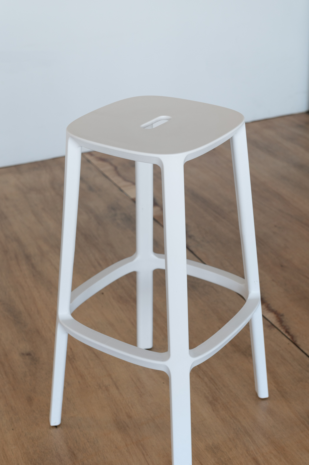 Cadrea Barstool White